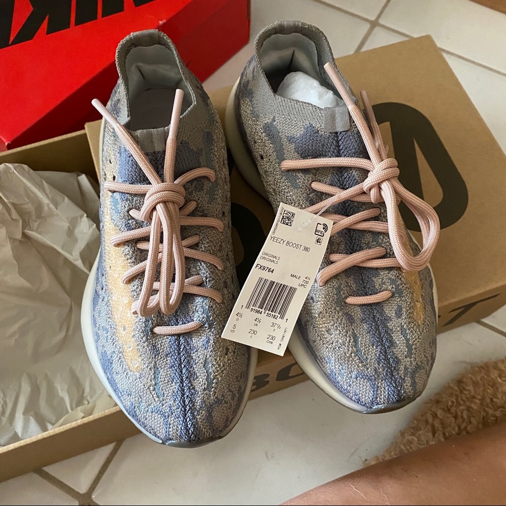 Adidas Yeezy Boost 380 Mist non-reflective size 5